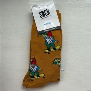 Sock It to Me Men's Crew Socks - Skateboarding Gnome - Mustard